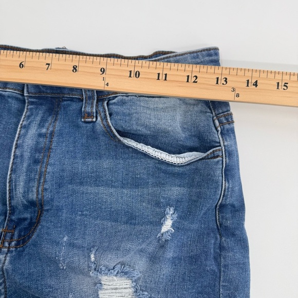 Kancan Jean Shorts Womens 7* Blue Denim Stretch Distressed Mid Rise Cut Off - Picture 9 of 11